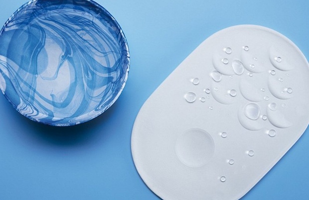 self cleaning plate