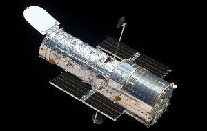 Hubbleův vesmírný dalekohled Hubbleův vesmírný dalekohled